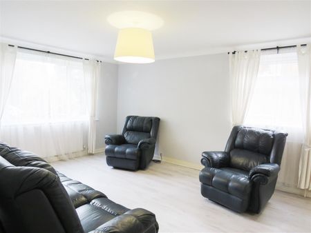 Redwood Way, Southampton - Photo 3