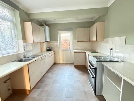 Curzon Road - Photo 3