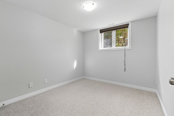 For Lease - 330 Everest Private Unit# A, Elmvale Acres and Area, Ontario - Photo 1