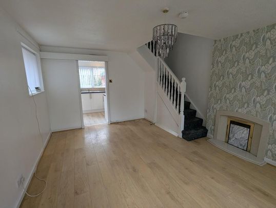 2 bedroom semi-detached house to rent - Photo 1