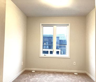 For Lease - 5930 SAIGON Street, Mississauga, Ontario - Photo 4