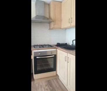 Studio Flat, Rees Drive, CV3 - Photo 3
