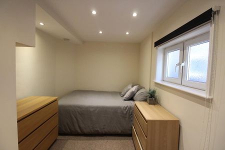 1 bedroom ground floor flat to rent - Photo 3