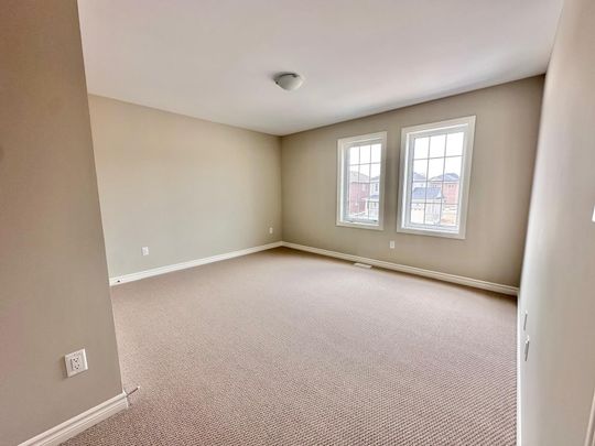 For Lease - 209 Clipper Drive, Clearview, Ontario - Photo 1