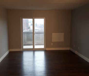 745 Davis Drive - Unit 406 - 2 bed, 1 bath - Photo 2
