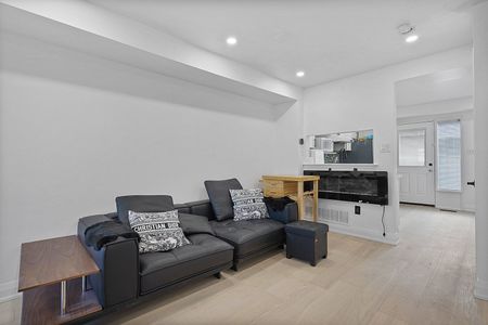 For Lease - 9542 Sheppard Avenue, Toronto, Ontario - Photo 3