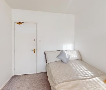 1 bedroom private hall to rent - Photo 4