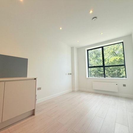 Compass House, Camberley - 1 bedroomProperty for lettings - Seymours - Photo 3