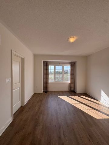 For Lease - 24 Klinck Drive, Richmond Hill, Ontario - Photo 3