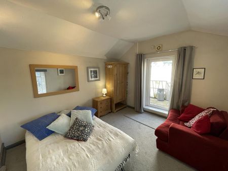 Studio to rent - Photo 3