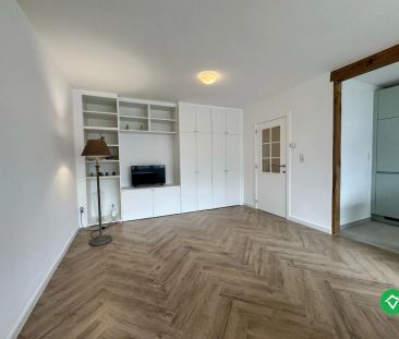 Gerenoveerd 2-slaapkamerappartement met tuin in Klemskerke, De Haan - Photo 2