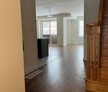 For Lease - 22 Beretta Street, Tillsonburg, Ontario - Photo 2