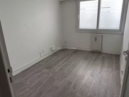 Location Appartement 2 pièces 38 m2 à Villeurbanne - Photo 2