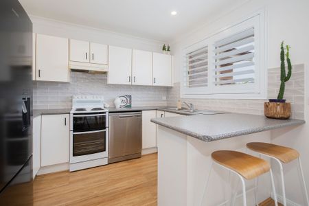 Spacious, Tranquil and Central - Photo 5