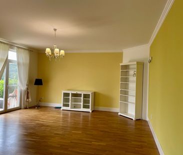 BA III. Rača - 5 izbový zariadený dom pod lesom – Fotografia 2