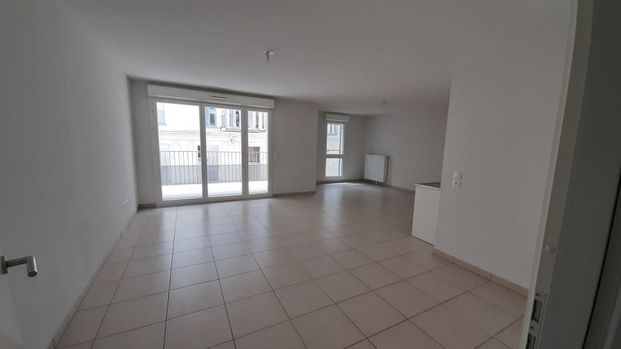 location Appartement T4 DE 90.5m² À BORDEAUX - Photo 1