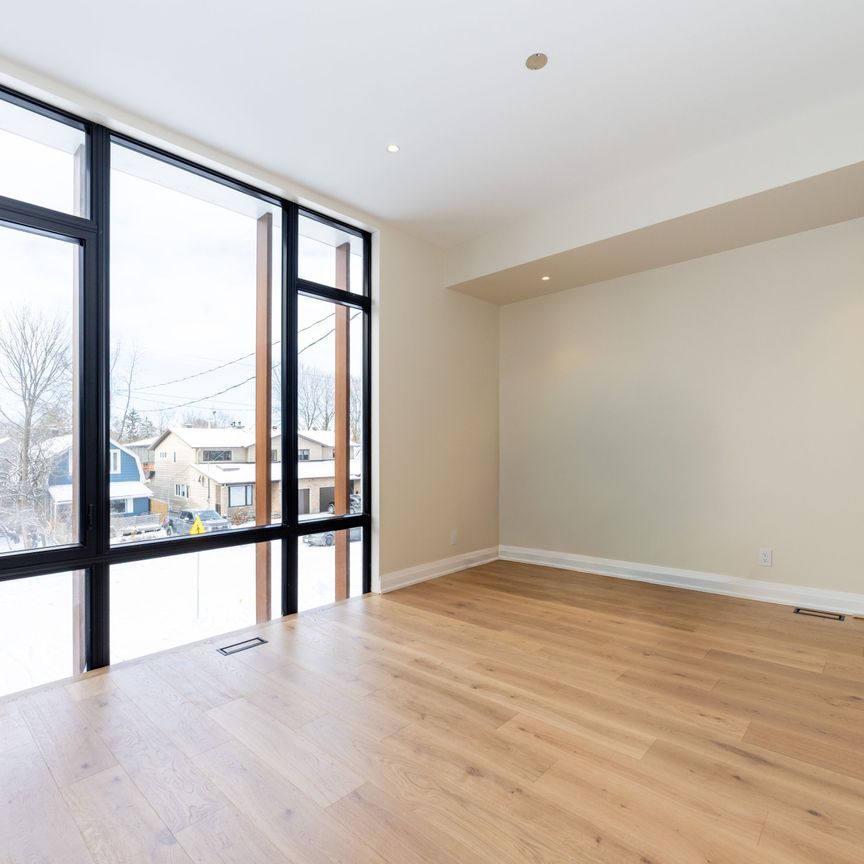 For Lease - 577 Melbourne Avenue, Carlingwood - Westboro and Area, Ontario - Photo 1