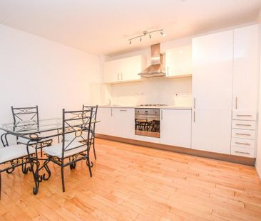 1 bedroom flat to rent - Photo 6