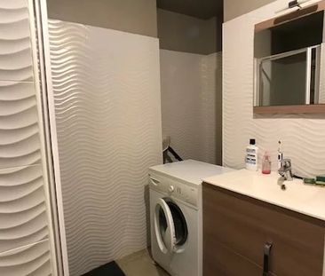 Location Appartement 2 pièces 43m² NIMES 30900 - Photo 5