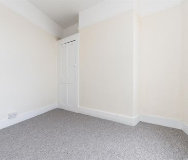 Station Road, Ashford, TW15 - Photo 3