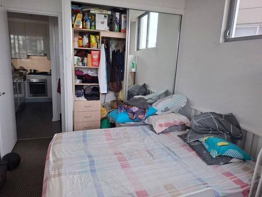 2 Bed + Study, 2 Bathroom, 1 Car, Gym, Pool, Spa, Sauna - Photo 1