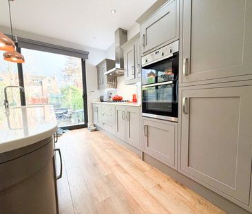 Gladstone Grove, Heaton Moor, Stockport, SK4 4DA - Photo 4