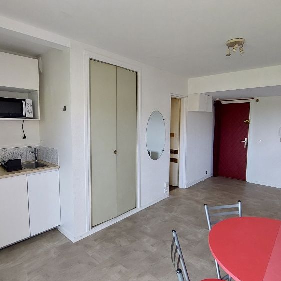 Location Appartement 1 pièce 22m² CHAMALIERES 63400 - Photo 1