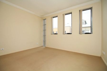 3/47-49 Gladstone Street, North Parramatta. - Photo 3