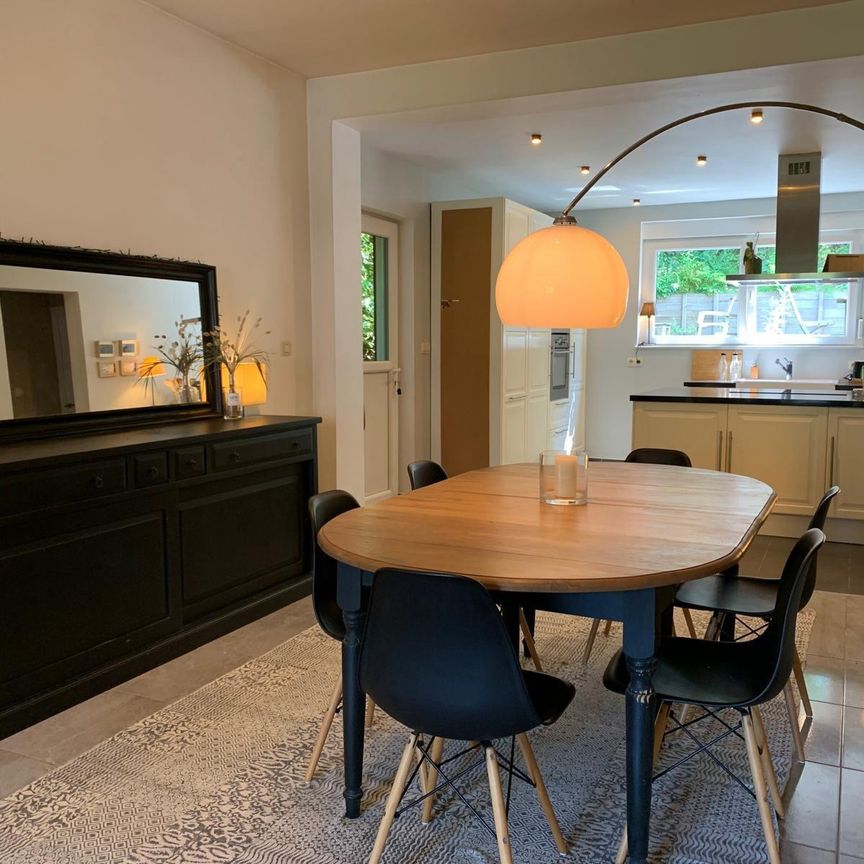 House - for rent - Photo 1