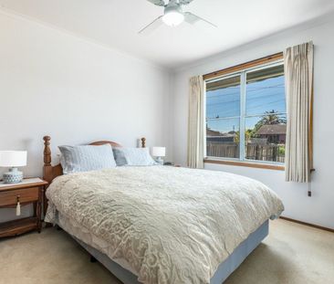 Charming Home with Prime Location and Easy Access - Photo 2