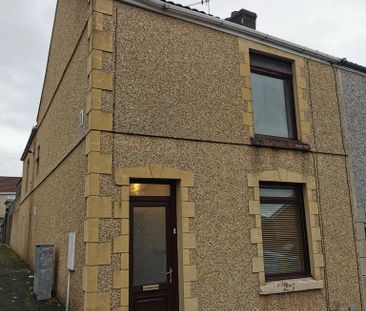 4 bedroom house to rent - Photo 2