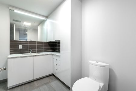 Condo for rent, Montréal (Le Sud-Ouest) - Photo 2