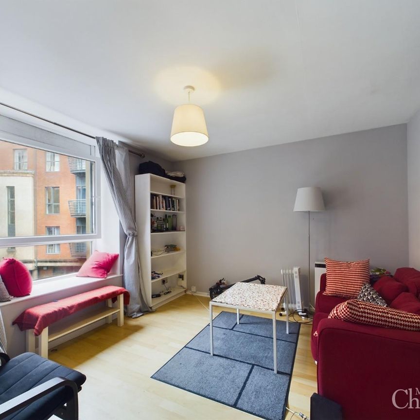 12a Tyrone House 30 Adelaide Street, Belfast, BT2 8HH - Photo 1