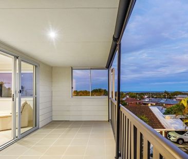 Stunning 4-Bedroom Home in Kingscliff - Photo 2