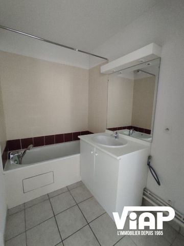 GRAND T2 DE 43 m² PROCHE PLACE DES CARMES - Photo 5