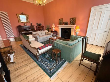 3 bedroom flat to rent - Photo 2