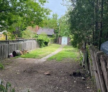 For Lease - 396 Macnab Street, Hamilton, Ontario - Photo 6