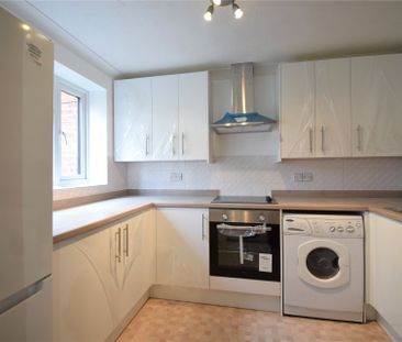 1 bedroom Flat in Kilmington Close, Bracknell - Photo 2