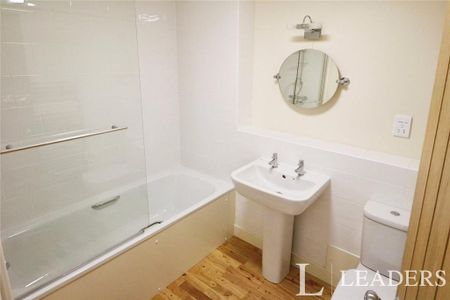 2 bedroom flat to rent - Photo 5
