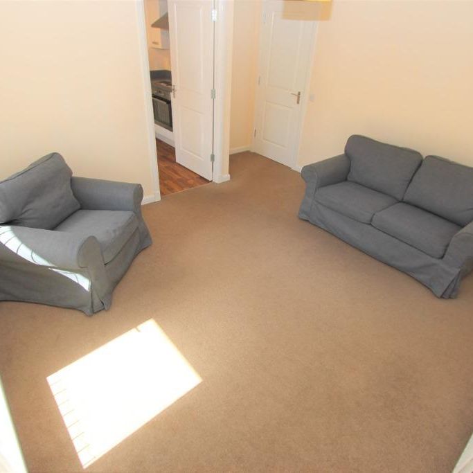 2 bedroom flat to rent - Photo 1