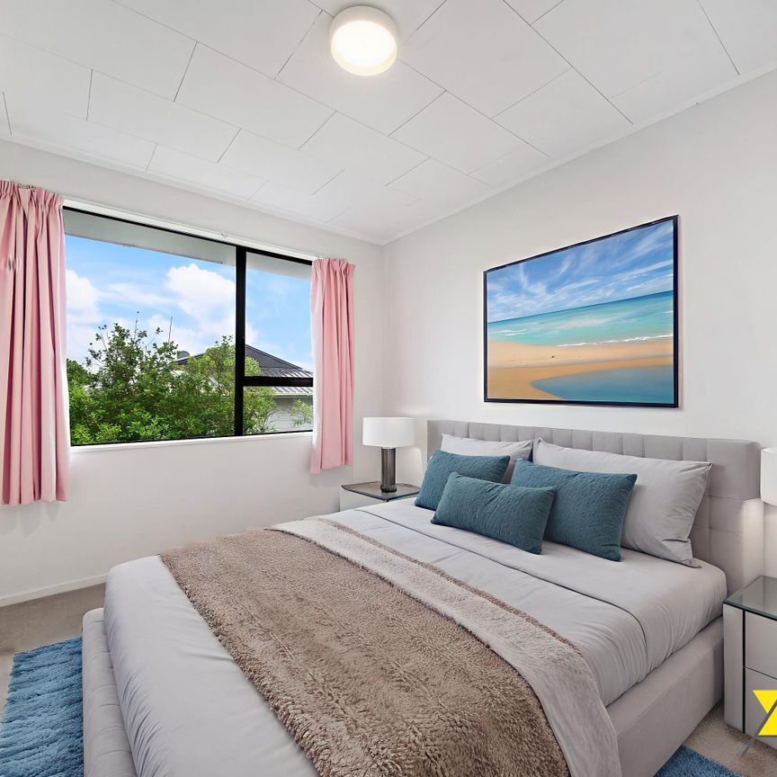 Charming Family Home in a Convenient New Lynn Location - Photo 1