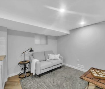 For Lease - 80 Mcanulty Boulevard, Hamilton, Ontario - Photo 2