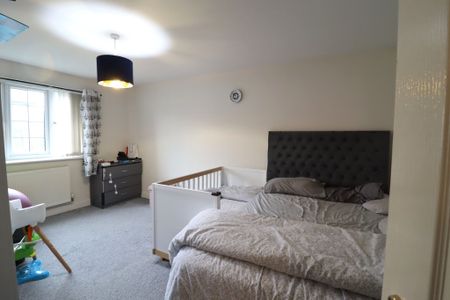 2 Bedroom Ground Floor Flat/apartment To Rent - Photo 2