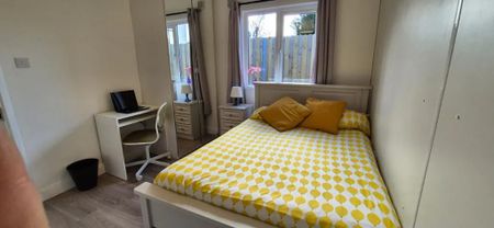 Saint Joseph's Avenue, Dublin - Photo 5