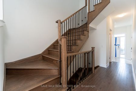 For Lease - 1082 Thompson Drive, Oshawa, Ontario - Photo 5