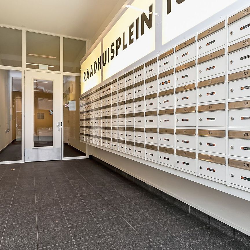 Appartement te huur: Raadhuisplein 212 2132 TZ Hoofddorp - Photo 1