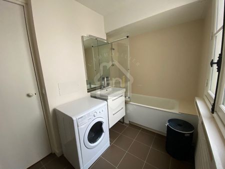 Appartement Paris 8ème de 4 pièce(s) 74.21 m2 LOCATION MEUBLE, - Photo 4