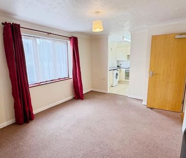 1 bedroom flat to rent - Photo 6