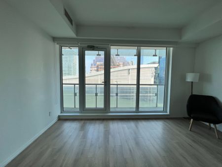 For Lease - 197 Yonge Street Unit# 2406, Toronto, Ontario - Photo 3