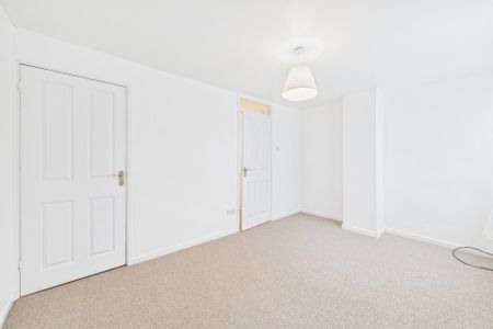 62 Raeburn Road, S14 - Photo 4